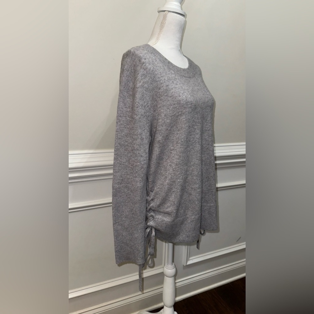 Aqua Cashmere Heather Gray Taupe Crew Neck 💯 Cashmere Sweater lace up side sz L - Picture 5 of 10